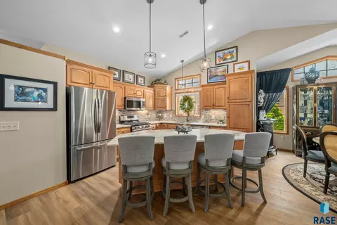 Kitchen - 722 E 70th Pl #722, Sioux Falls, SD 57108 photo 8 of 16