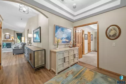 Entry Way - 722 E 70th Pl #722, Sioux Falls, SD 57108 photo 2 of 4