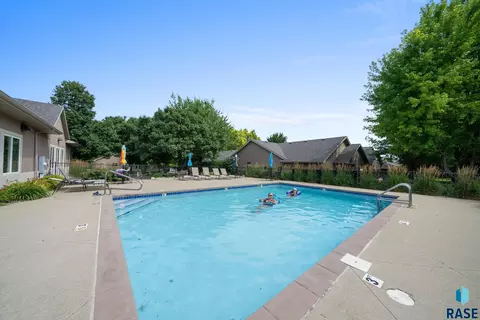 Exterior - 722 E 70th Pl #722, Sioux Falls, SD 57108 photo 19 of 25