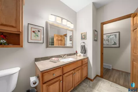 Bath - 722 E 70th Pl #722, Sioux Falls, SD 57108 photo 10 of 10