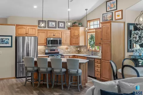 Kitchen - 722 E 70th Pl #722, Sioux Falls, SD 57108 photo 1 of 16