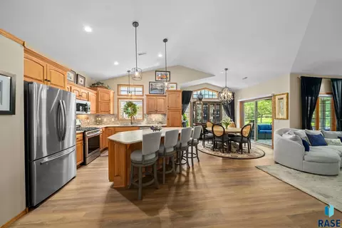 Kitchen - 722 E 70th Pl #722, Sioux Falls, SD 57108 photo 5 of 16