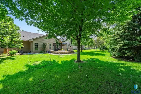 Exterior - 722 E 70th Pl #722, Sioux Falls, SD 57108 photo 7 of 25