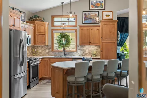 Kitchen - 722 E 70th Pl #722, Sioux Falls, SD 57108 photo 12 of 16