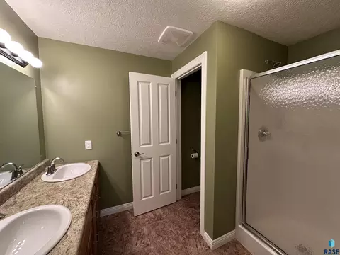 1020 S Dewald St, Freeman, SD 57029 photo 66