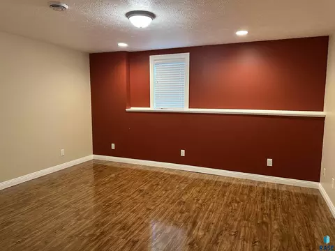 1020 S Dewald St, Freeman, SD 57029 photo 74
