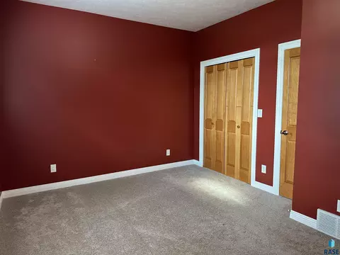 1020 S Dewald St, Freeman, SD 57029 photo 43
