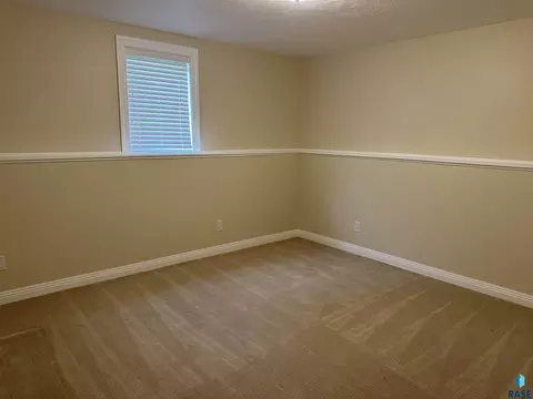 1020 S Dewald St, Freeman, SD 57029 photo 69