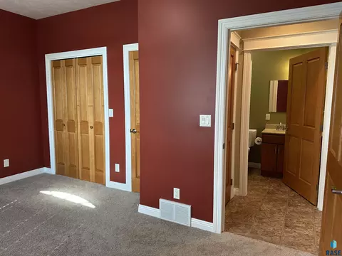1020 S Dewald St, Freeman, SD 57029 photo 45
