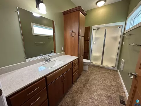 1020 S Dewald St, Freeman, SD 57029 photo 53