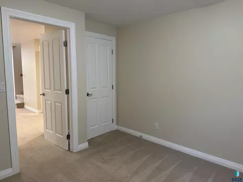 1020 S Dewald St, Freeman, SD 57029 photo 72