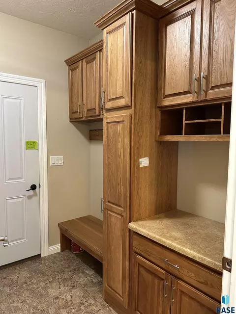 1020 S Dewald St, Freeman, SD 57029 photo 83