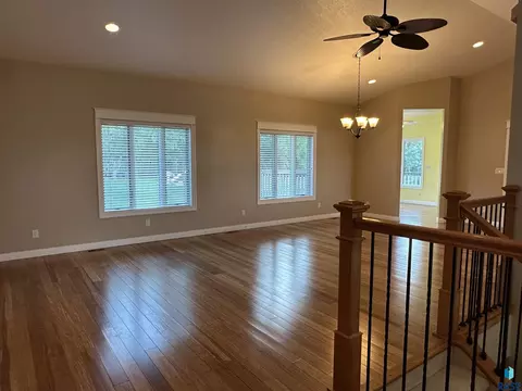 1020 S Dewald St, Freeman, SD 57029 photo 21
