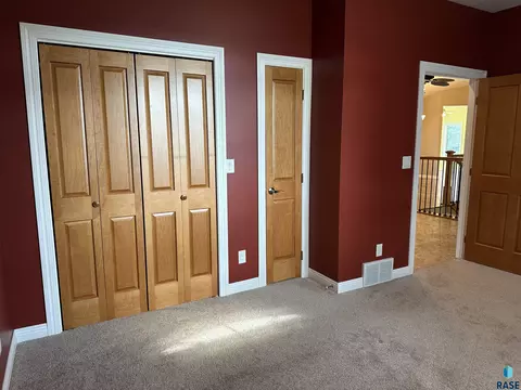 1020 S Dewald St, Freeman, SD 57029 photo 44