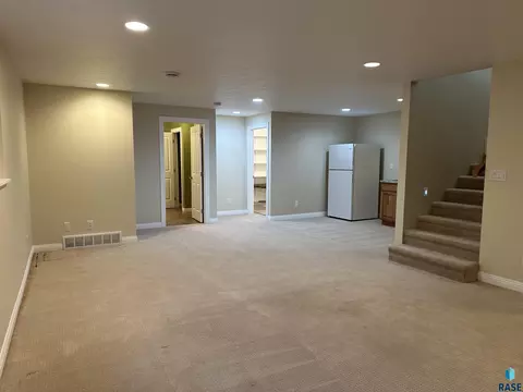 1020 S Dewald St, Freeman, SD 57029 photo 59