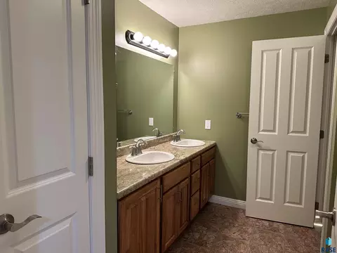 1020 S Dewald St, Freeman, SD 57029 photo 65