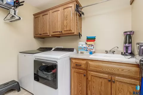 908 Oak Ridge Rd, Dell Rapids, SD 57022 photo 15