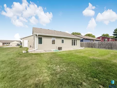 908 Oak Ridge Rd, Dell Rapids, SD 57022 photo 25