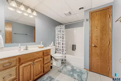 908 Oak Ridge Rd, Dell Rapids, SD 57022 photo 18