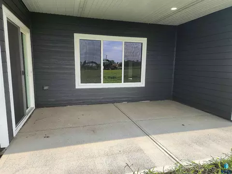 Exterior - 441 E Center Ave, Salem, SD 57058 photo 2 of 3