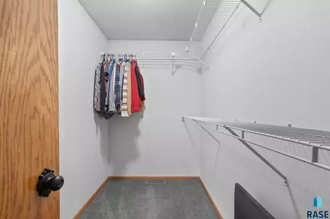 2905 E 33rd St, Sioux Falls, SD 57103 photo 36