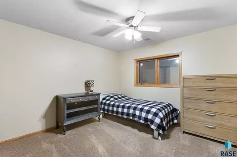 2905 E 33rd St, Sioux Falls, SD 57103 photo 50
