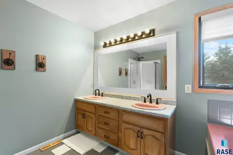 2905 E 33rd St, Sioux Falls, SD 57103 photo 37