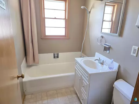 2010 W 33rd Street St, Sioux Falls, SD 57105 photo 11