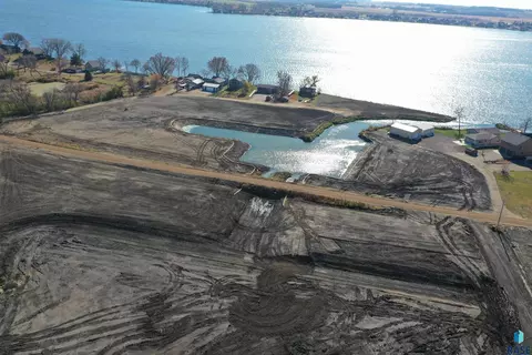 tbd Dakota Ave, Madison, SD 57042 photo 2