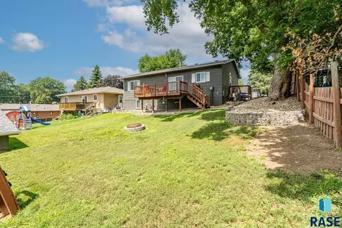 205 E 5th St, Dell Rapids, SD 57022 photo 34
