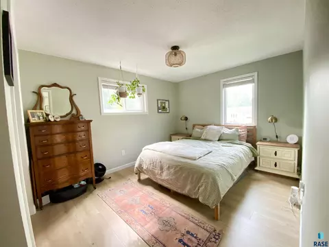 4016 E 23rd St, Sioux Falls, SD 57103 photo 7