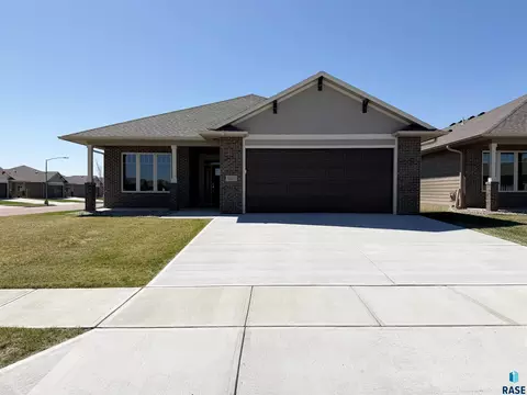 8101 W 24th St, Sioux Falls, SD 57106