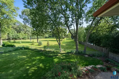 3109 E 33rd St, Sioux Falls, SD 57103 photo 41