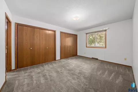3109 E 33rd St, Sioux Falls, SD 57103 photo 19