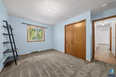 3109 E 33rd St, Sioux Falls, SD 57103 photo 16