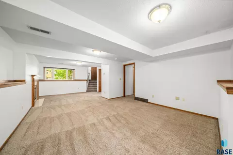 3109 E 33rd St, Sioux Falls, SD 57103 photo 29