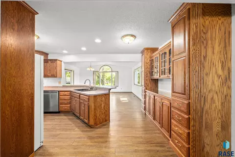 3109 E 33rd St, Sioux Falls, SD 57103 photo 7