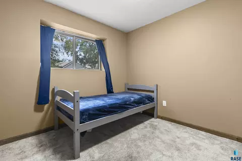 1601 E Tracy Ln, Sioux Falls, SD 57103 photo 22