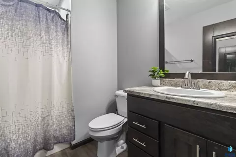 1601 E Tracy Ln, Sioux Falls, SD 57103 photo 12