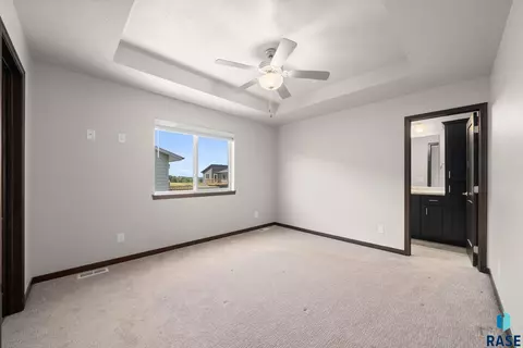 6745 W Viola Ct, Sioux Falls, SD 57107 photo 12
