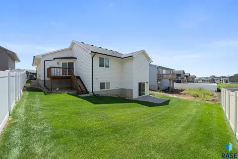 6745 W Viola Ct, Sioux Falls, SD 57107 photo 28