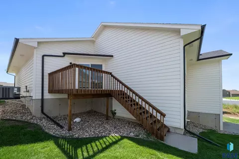 6745 W Viola Ct, Sioux Falls, SD 57107 photo 30