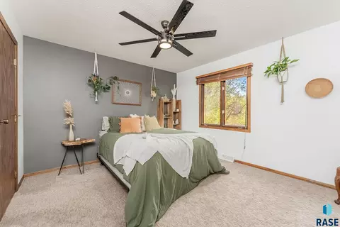 2305 E Harriet Lea, Sioux Falls, SD 57103 photo 9
