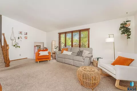 2305 E Harriet Lea, Sioux Falls, SD 57103 photo 4