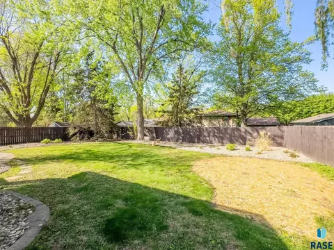 2305 E Harriet Lea, Sioux Falls, SD 57103 photo 27