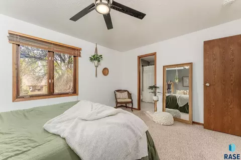 2305 E Harriet Lea, Sioux Falls, SD 57103 photo 11