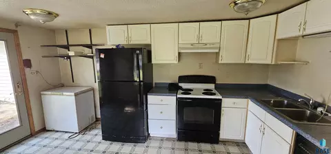 579 W 1st Ave, Parker, SD 57053 photo 18