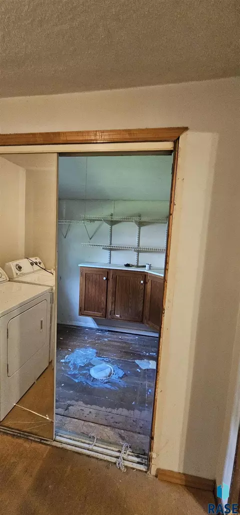579 W 1st Ave, Parker, SD 57053 photo 13