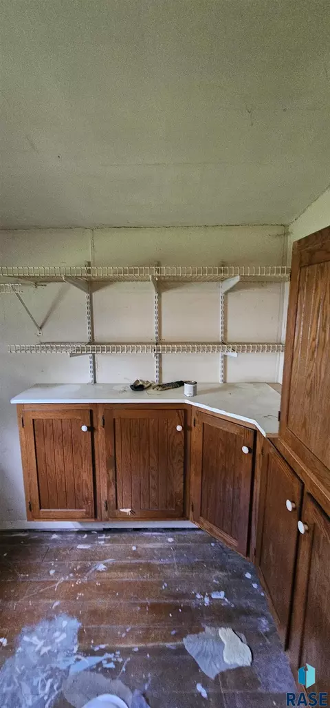 579 W 1st Ave, Parker, SD 57053 photo 14