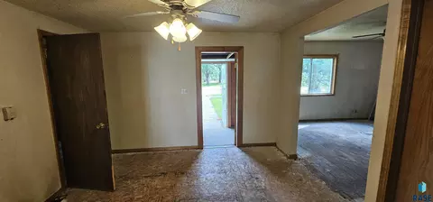 579 W 1st Ave, Parker, SD 57053 photo 8